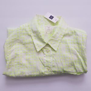 NWT Gap longsleeve button up